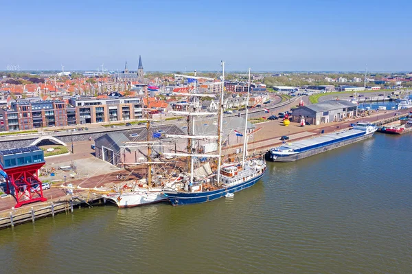 Flyg Från Staden Harlingen Med Traditionella Segelfartyg Nederländerna — Stockfoto