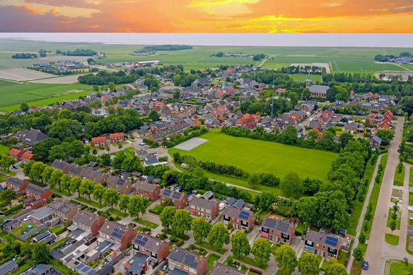 Vista Aérea Sobre Aldeia Medieval Ternaard Frísia Países Baixos Pôr — Fotografia de Stock