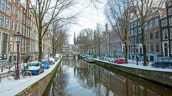 Hollanda Kışın Karlı Bir Amsterdam Manzarası — Stok fotoğraf