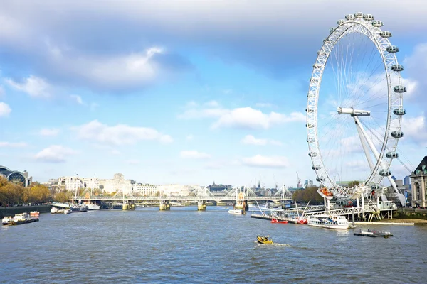 Miasto sceniczny z London Eye — Zdjęcie stockowe