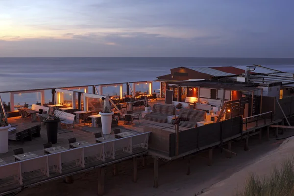 Restaurant romantique sur la côte nord de la mer aux Pays-Bas — Photo