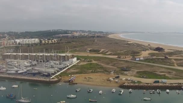 Luchtfoto van de stad Lagos — Stockvideo