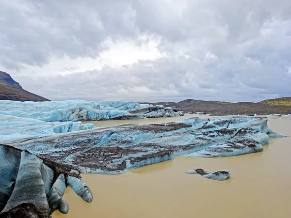 Rocas de hielo flotando — Foto de Stock