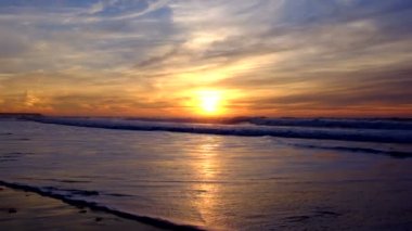 Vale Figueiras Portekiz gün batımında