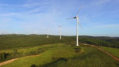 Portekiz kırsal'daki yel değirmenleri