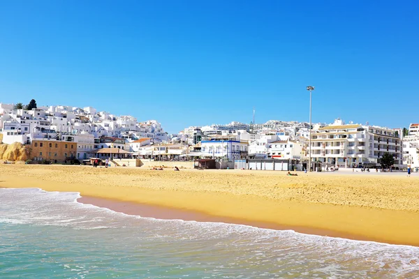 Uitzicht op Albufeira in de Algarve — Stockfoto