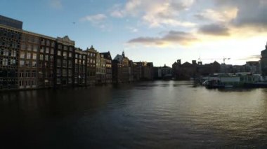 Amsterdam Hollanda zaman atlamalı Ortaçağ evleri
