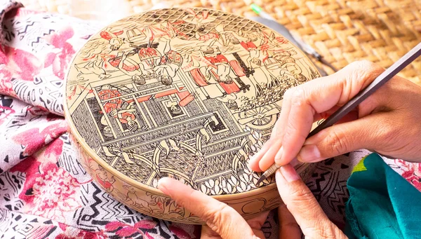 Making antique asian handicraft — Stock Photo, Image