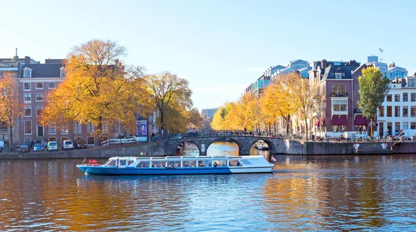 City scenic from Amsterdam at the Amstel in the Netherlands — Stock Photo, Image