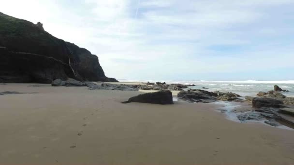 淡水河谷港海滩在葡萄牙 — 图库视频影像
