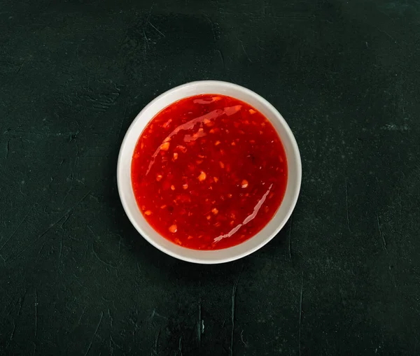 Sweet chili sauce in a white bowl — Stock Photo, Image