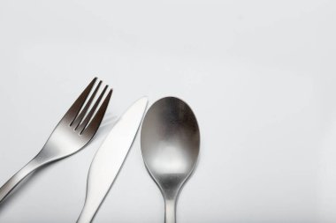 En az tasarlanmış inoks çatal bıçak takımı