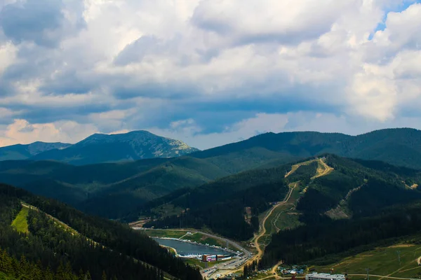 Carpathian, Bukovel, burn, orman.