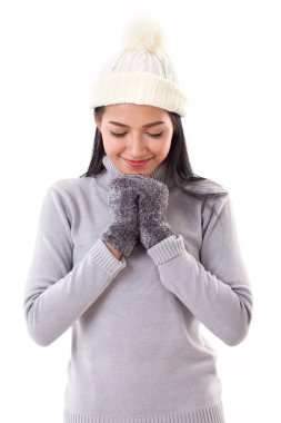 bir dilek yapma veya sonbahar ya da kış dua mutlu kadın