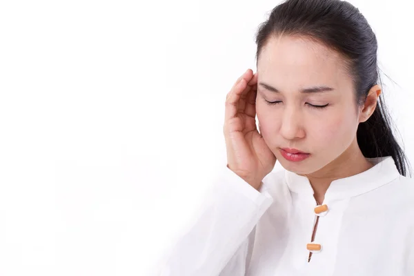 Mujer enferma con dolor de cabeza, migraña, estrés, sensación negativa —  Fotos de Stock