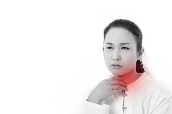 Sjuk kvinna lider av ont i halsen eller reflux — Stockfoto