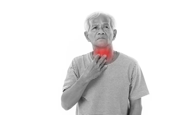 Хворий старий, болить горло з червоним попереджувальним акцентом — стокове фото