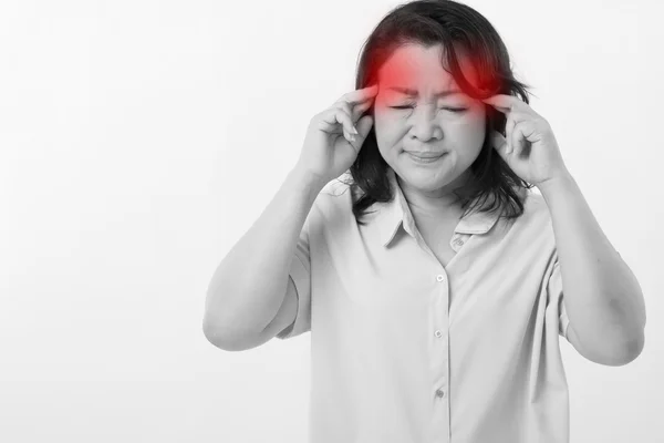 Ziek, benadrukt vrouw lijden aan hoofdpijn, migraine — Stockfoto