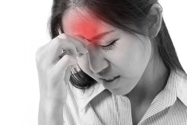 Mujer sufre de dolor de cabeza, migraña — Foto de Stock