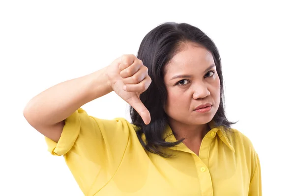 Frustrovaný středního věku žena dává palec dolů — Stock fotografie