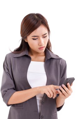 üzgün iş kadını kullanarak, manifatura ile smartphone