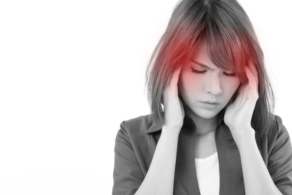 Стрессовая деловая женщина страдает от головной боли, стресса, переутомления — стоковое фото