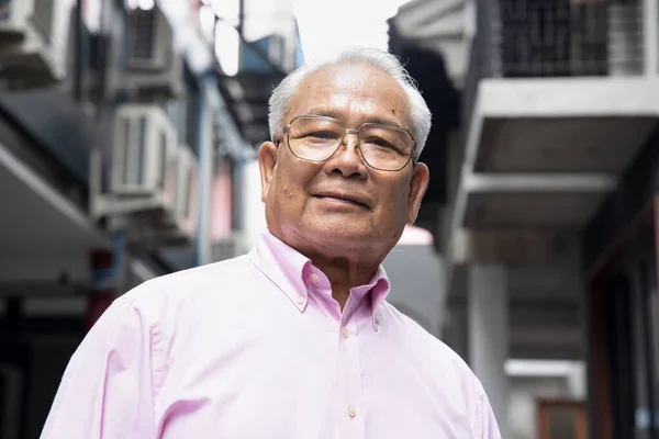 Feliz Asiático Viejo Senior Hombre —  Fotos de Stock