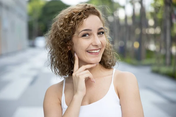 Feliz Sorrindo Mulher Caucasiana Meia Idade — Fotografia de Stock