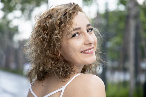 Feliz Sorrindo Mulher Caucasiana Meia Idade — Fotografia de Stock