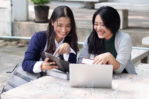 Happy Asian Woman College Student Studying University Campus Her Classmate — Stock Photo, Image