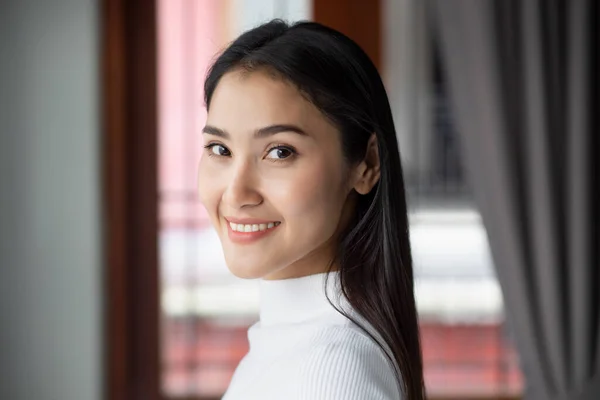 Ansikte Porträtt Glad Leende Asiatisk Kvinna Porträtt Positiva Säker Glad — Stockfoto