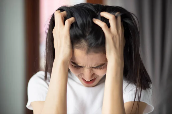 Portrait Stressed Sick Asian Woman Headache Depressed Woman Suffers Vertigo — Stock Photo, Image