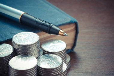 para kavramı sikke ve kalem ile filtre etkisi retro vintage arpacık