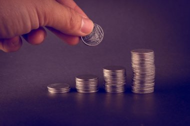 Bahtı Tayland ve el ile filtre etkisi retro vintage tarzı para kavramı paralar