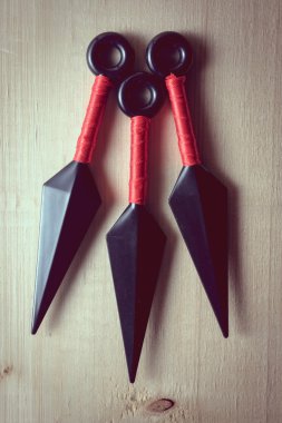 Filtre etkisi retro vintage tarzı ile Ninja silah atmak