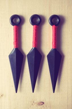 Filtre etkisi retro vintage tarzı ile Ninja silah atmak