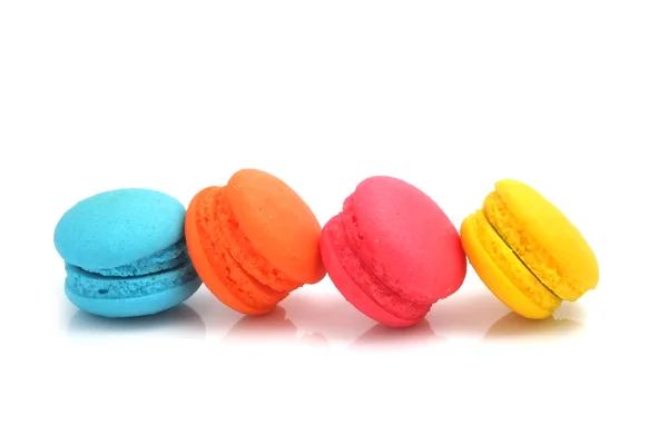 Macaron isolato su sfondo bianco — Foto Stock