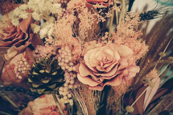 Arka plan - Vintage filtre için güzel buket çiçek — Stok fotoğraf