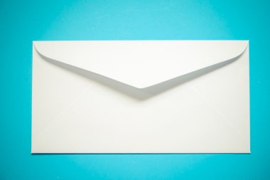 Beyaz zarfları filtre etkisi retro vintage tarzı ile arka plan doku