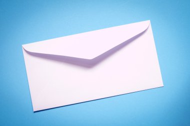 Beyaz zarfları filtre etkisi retro vintage tarzı ile arka plan doku