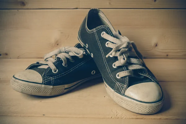 Sneakers med filter effekt retro vintage stil — Stockfoto