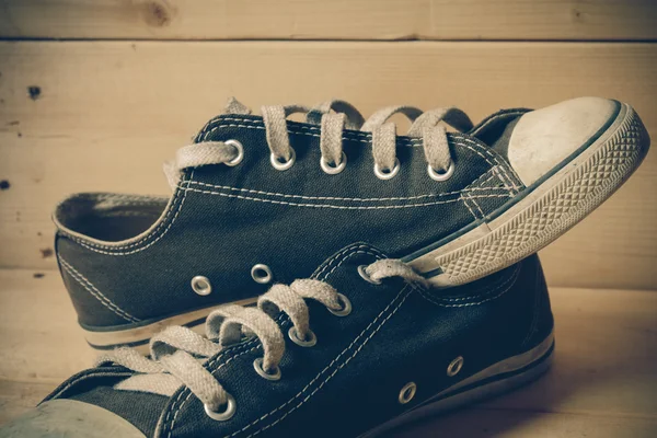 Sneakers med filter effekt retro vintage stil — Stockfoto