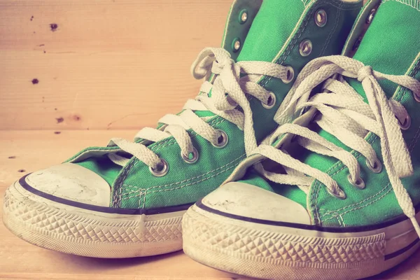 Sneakers med filter effekt retro vintage stil — Stockfoto