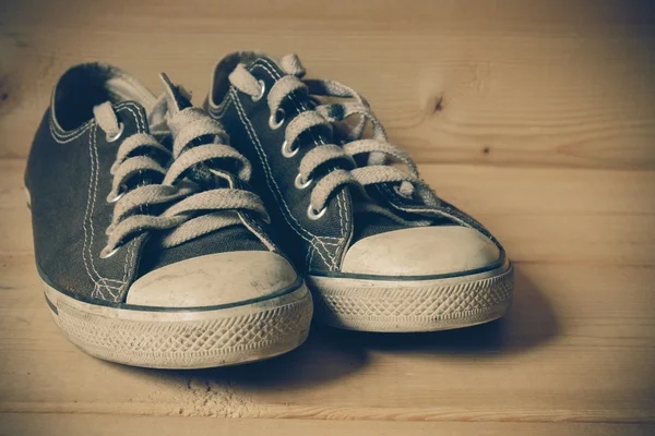 Sneakers med filter effekt retro vintage stil — Stockfoto