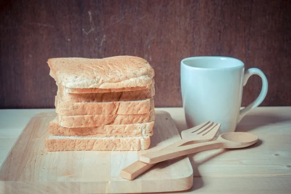 Brot mit Filtereffekt Retro-Vintage-Stil — Stockfoto