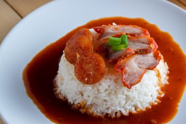 Kırmızı domuz ve pirinç, Tayland gıda