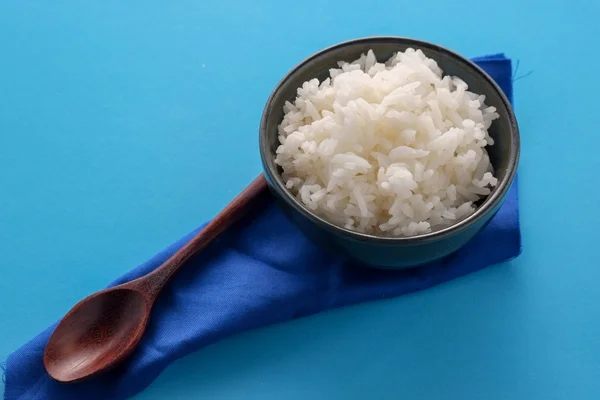 Riso bianco di grano in una ciotola — Foto Stock