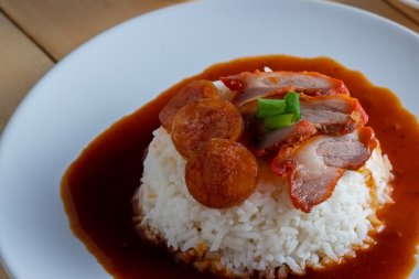 Kırmızı domuz ve pirinç, Tayland gıda