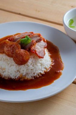 Kırmızı domuz ve pirinç, Tayland gıda