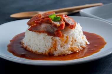 Kırmızı domuz ve pirinç, Tayland gıda